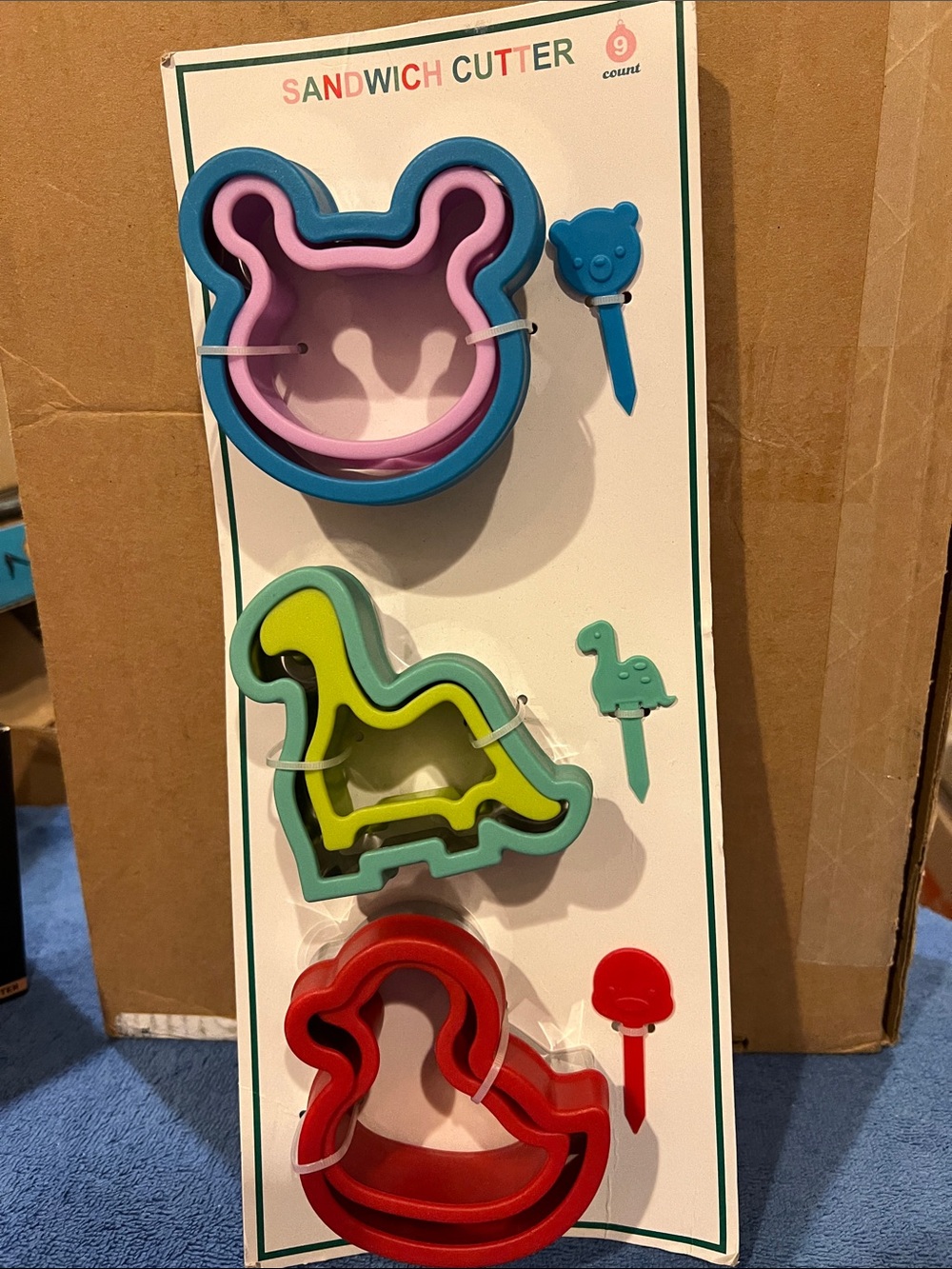 Kids Sandwich Cutter Set - Blue, Purple, Green, Red